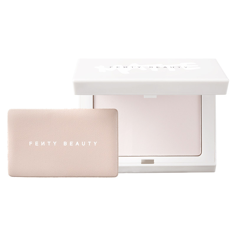 FentyBeauty蕾哈娜定妆大白饼