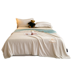 TeenieWeenie小熊刺绣毛毯牛奶绒沙发毯盖毯珊瑚绒办公室午休毯子