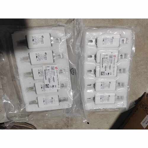 询价西安中熔 RS306-01，T5Z 350A-N，快速熔断器