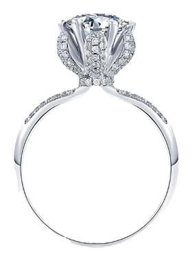 莫桑石群镶冰雪皇后戒指