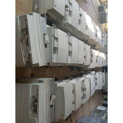 议价伦茨变频器EVF8222Ev02022KW维修