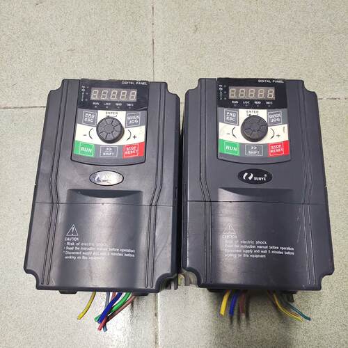 溢价-日业变频器   CM530-A04T2R2PB