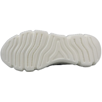 脚感软底女鞋舒适运动休闲鞋