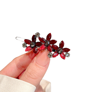 新年红色发饰高级感水钻琉璃花朵发夹女刘海侧边夹子青蛙扣一字夹