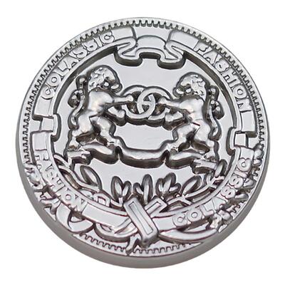 时尚百搭外套英伦风双狮金属纽扣