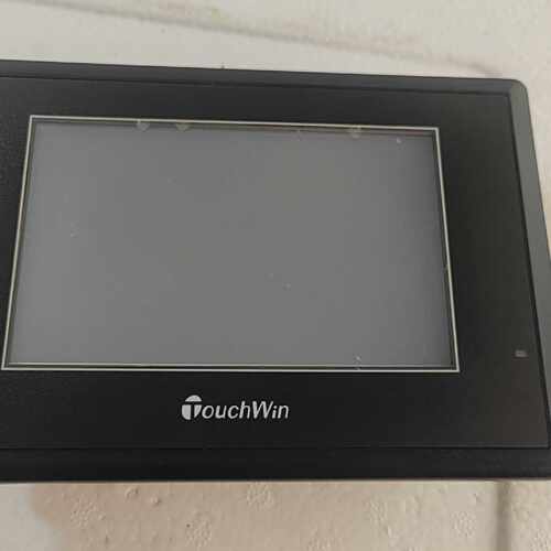 询TouchWin触摸屏，型号TH465-MT。