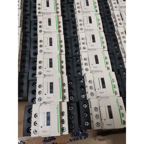 在线议价施耐德lc1d25，交流接触器，原装正品，拆机，成色9成新