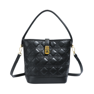 轻奢风菱格水桶包包女款2025新款冬季黑色手提小包单肩斜挎包女包
