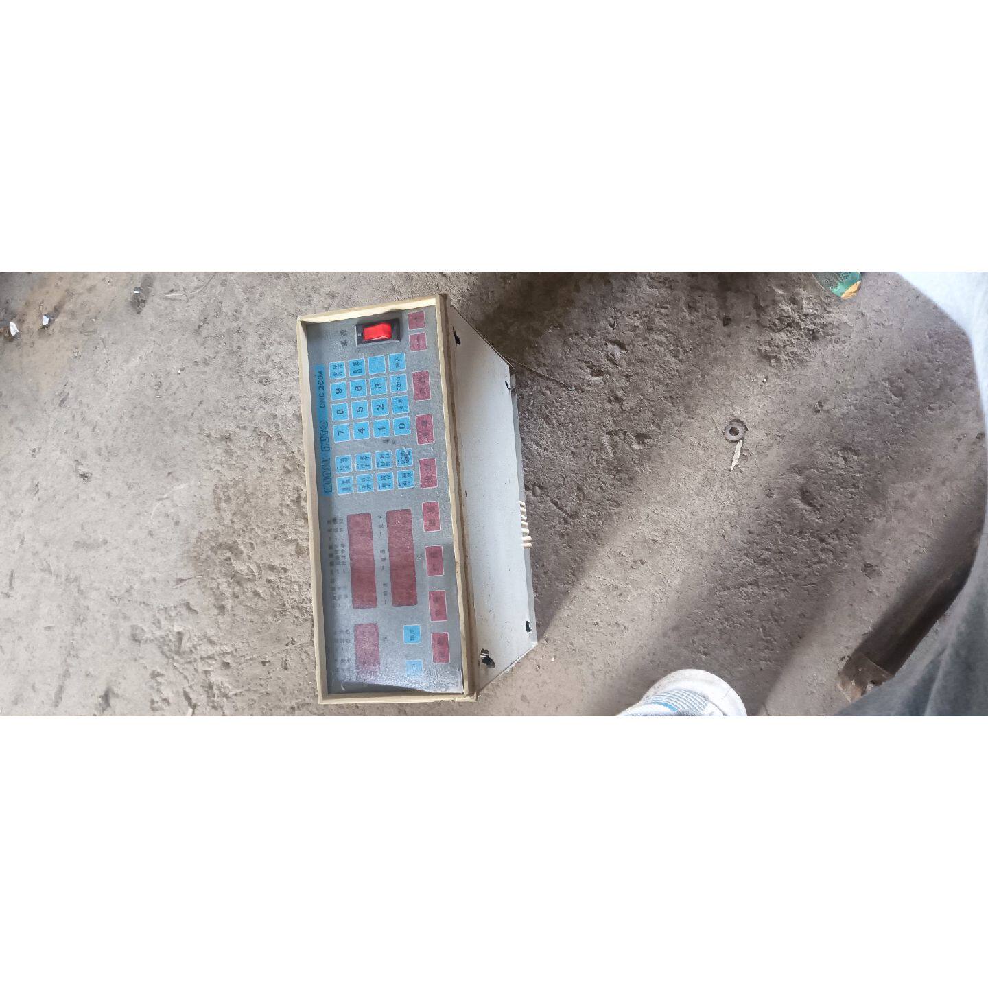 可维修UTOCNC200A绕线机控制器成色如图转给需要的朋友不，议价图片