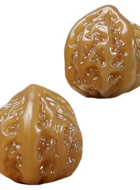 天然新疆和田玉糖玉核桃手把件