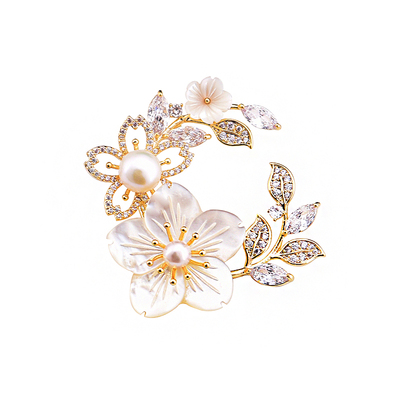 胸针烂漫樱花天然淡水西装大衣