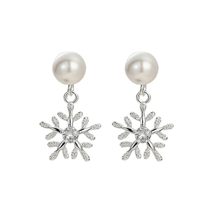 925纯银耳针初雪珍珠雪花耳钉女法式设计感耳环2026新款爆款耳饰