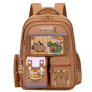 高颜值新款小学生卡皮巴拉书包正版小背包女生大容量可藏零食立体轻便减负卡比巴拉儿童背包新书包双肩包女孩