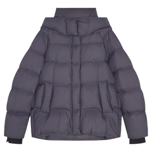 邱莹莹 HELA AOMI “经典鹅”90白鹅绒短款精简泡芙羽绒服