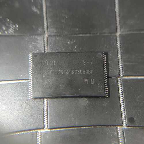 29F64G08CBABA 美光8GBFlash 存储设备