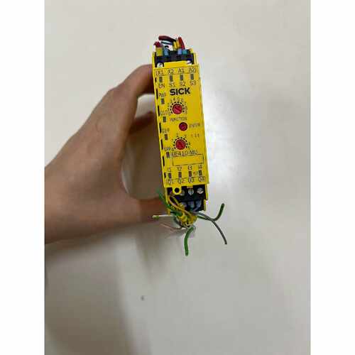 在线议价西克安全继电器UE410-MU3T5