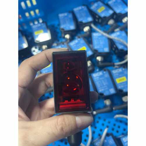 询价德国西克SICK DT35激光传感器，型号DT35-B152