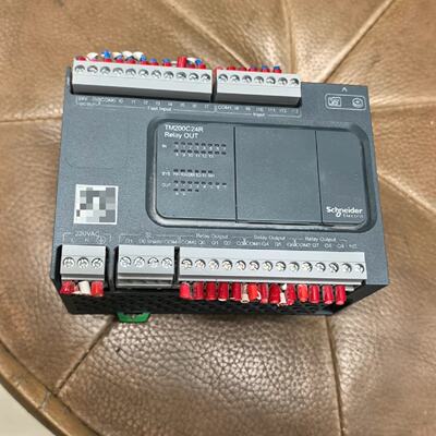 议价施耐德TM200C24R PLC模块 拆机件 功能正常 接口