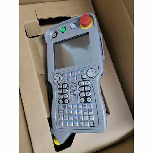 溢价-安川机器人示教器JZRCRYPP211未使用带原