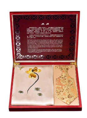 哇太惊艳了云锦苏绣真丝礼品套装