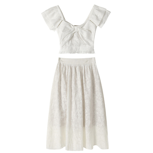 大于诗集 在逃千金 法式风飞飞袖蝴蝶结度假连衣裙高级时尚套装夏