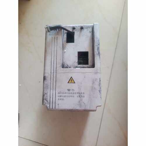 议价正泰2.2Kw变频器NVF2G32.2TS4拆机的质量好可维修