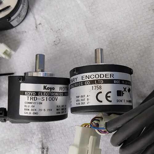 溢价-KOYO电子TRD-S100V旋转编码器，件，带线，实物