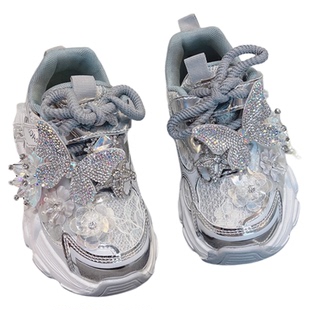女童鞋子2026新款春秋银色运动鞋儿童水钻公主老爹鞋春款网面透气