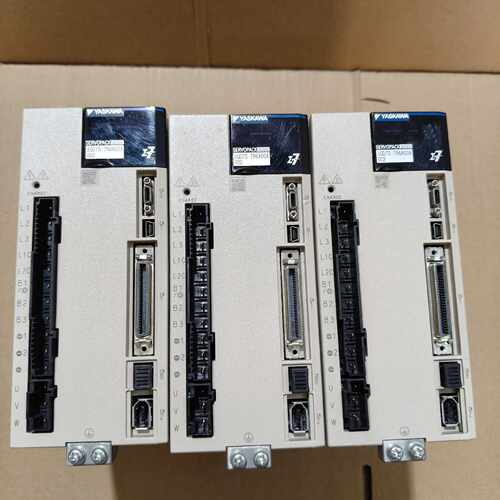 【询价】安川驱动器，安川1KW伺服驱动器7系SGD7S-7R6A00适用