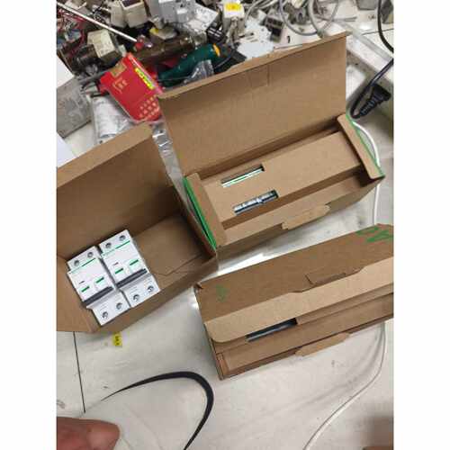 议价施耐德2P开关A9F18210  iC65N C 10A有1