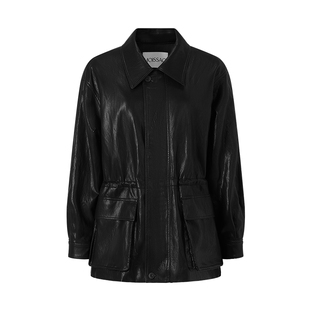 MOISSAC摩萨克2026春新款通勤酷飒风大口袋翻领PU革衣短外套女