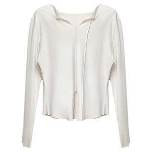 班尼路长袖t恤2026春季新款修身打底衫v领内搭修身轻薄女装上衣J