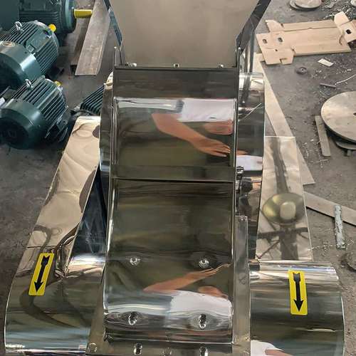 厂家批发高效粉碎机 杂粮食品药材粉碎设备红枣玉米细粉机