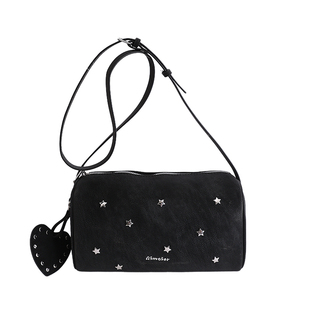 红色包包女款2026新款潮时尚气质单肩包高级感小众超火斜挎圆筒包