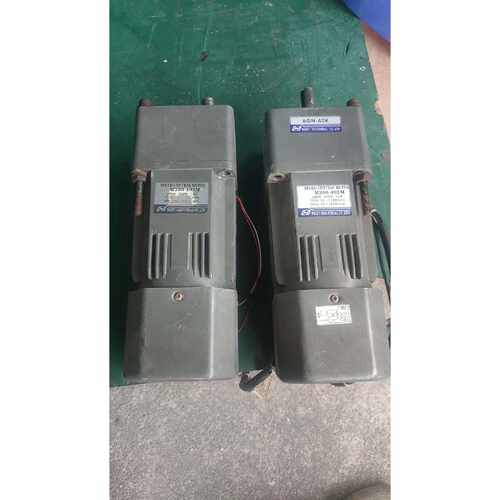 伟普WEIPU感应电机，型号M200-402M，200W，2—议价
