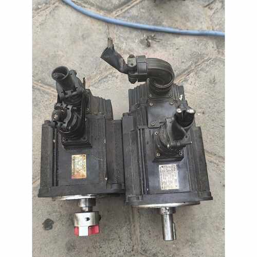 询价安川AC伺服电机，型号SGMGH-09ACA61，850W功