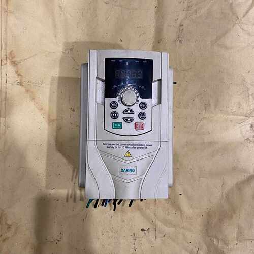 议价DARING大变频器DR300H-T3-4R0G/4R5P维修