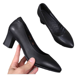 小皮鞋软底工作鞋秋季新款女大码久站面试黑色高跟工装正装职业