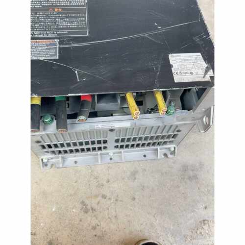议价富士110kw变频器一台，FRN0203F2S-4C，110