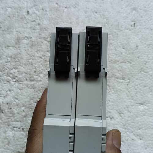 议价Ab Rockwell 440R-S13r2 Ser A Safety Relay Complete适用
