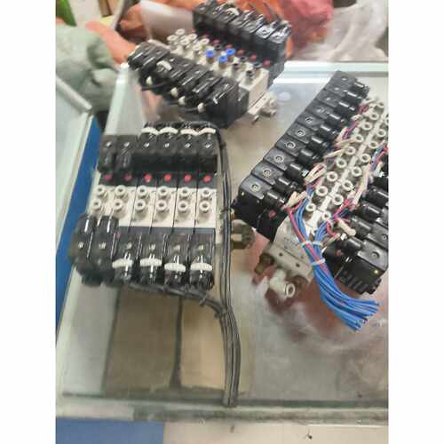 议价亚德客4V22006有200个线圈电压DC24V二维修