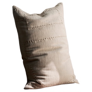 丹麦Fermliving Darn Cushion Cover 抱枕套拼布细节手工缝制靠垫