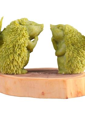 岫玉摆件天然玉鳄鱼玉刺猬家居装