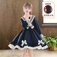 Синий лонгслив, аксессуар для волос