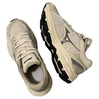 美津浓RACERS西湖龙井跑步鞋