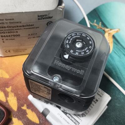询价-德国霍科德KROM 压力开关DG150U-3未用剩余2个