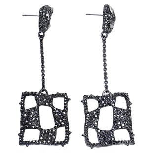 小众轻奢鬼才个性设计时尚气质优雅高级感满钻棋盘格镶钻耳环耳钉