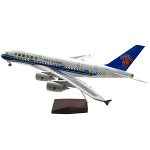 南航带轮带灯a380静态飞机模型