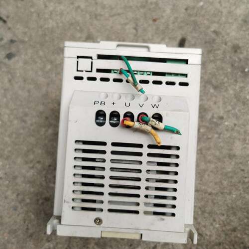 议 价变频器CDIE102G1R5S2B1.5KW22工业自动可 维修