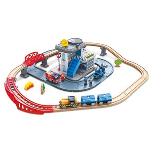 Hape火车轨道应急救助站套儿童益智力玩具宝宝婴幼儿木质模型套装